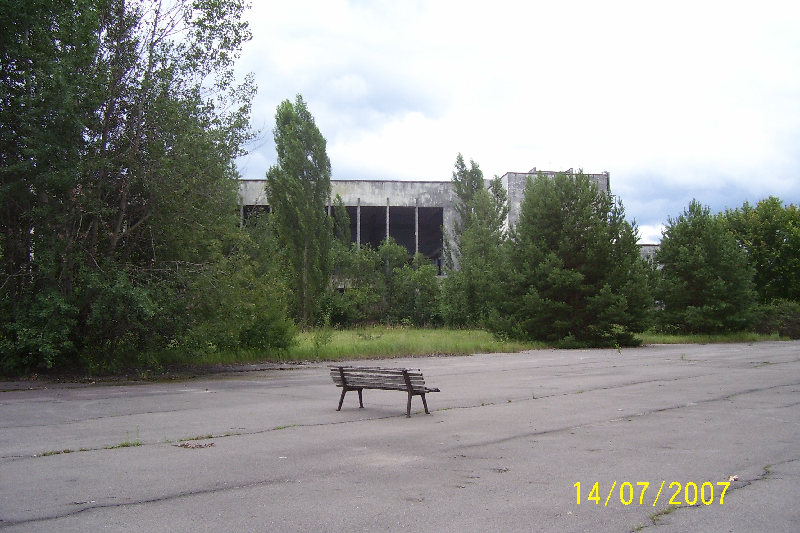 chernobylpripyat54.jpg