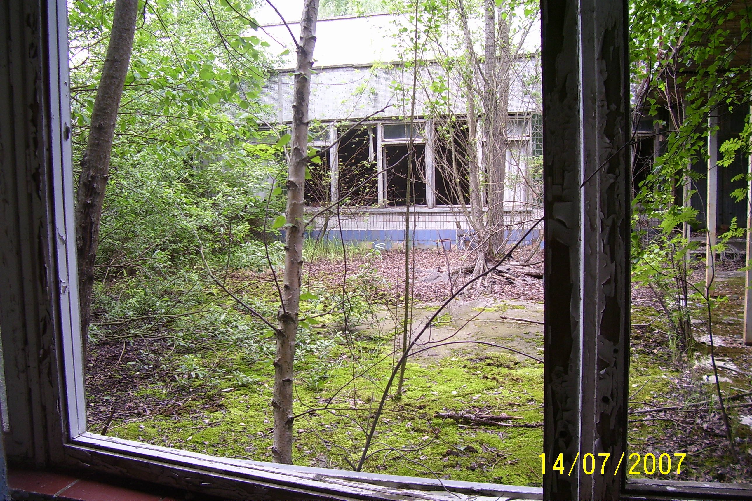 chernobylpripyat70.jpg